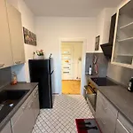 Justyna 1 Freistehendes, Ruhiges Haus Nur 2 Miter Lägenhet *