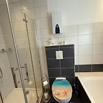 Justyna 1 Freistehendes, Ruhiges Haus Nur 2 Miter Lägenhet Oberhausen (North Rhine-Westphalia)