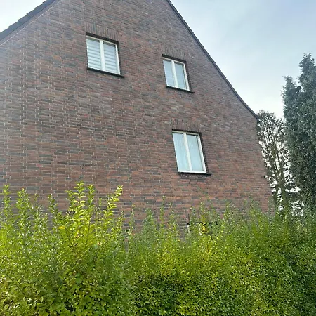 Justyna 1 Freistehendes, Ruhiges Haus Nur 2 Miter شقة أوبيرهاوزين