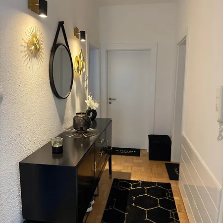 Justyna 1 Freistehendes, Ruhiges Haus Nur 2 Miter Apartment