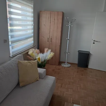 Justyna 1 Freistehendes, Ruhiges Haus Nur 2 Miter أوبيرهاوزين