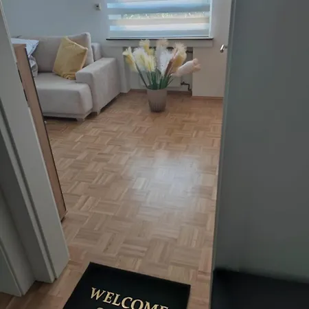 Justyna 1 Freistehendes, Ruhiges Haus Nur 2 Miter أوبيرهاوزين