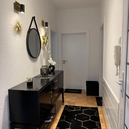 شقة Justyna 1 Freistehendes, Ruhiges Haus Nur 2 Miter