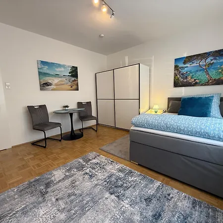 Justyna 1 Freistehendes, Ruhiges Haus Nur 2 Miter