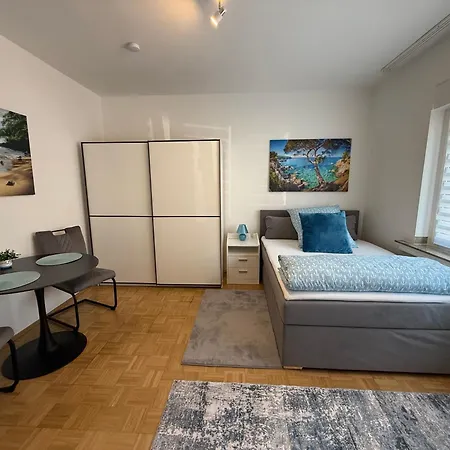 Justyna 1 Freistehendes, Ruhiges Haus Nur 2 Miter *