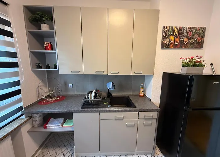 Justyna 1 Freistehendes, Ruhiges Haus Nur 2 Miter * 奥伯豪森