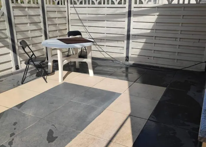 Justyna 1 Freistehendes, Ruhiges Haus Nur 2 Miter Lejlighed